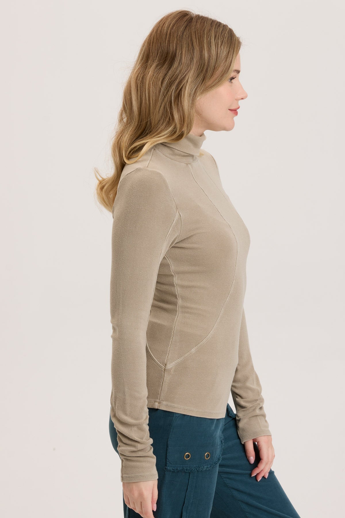 Ribbed Sorren Turtleneck