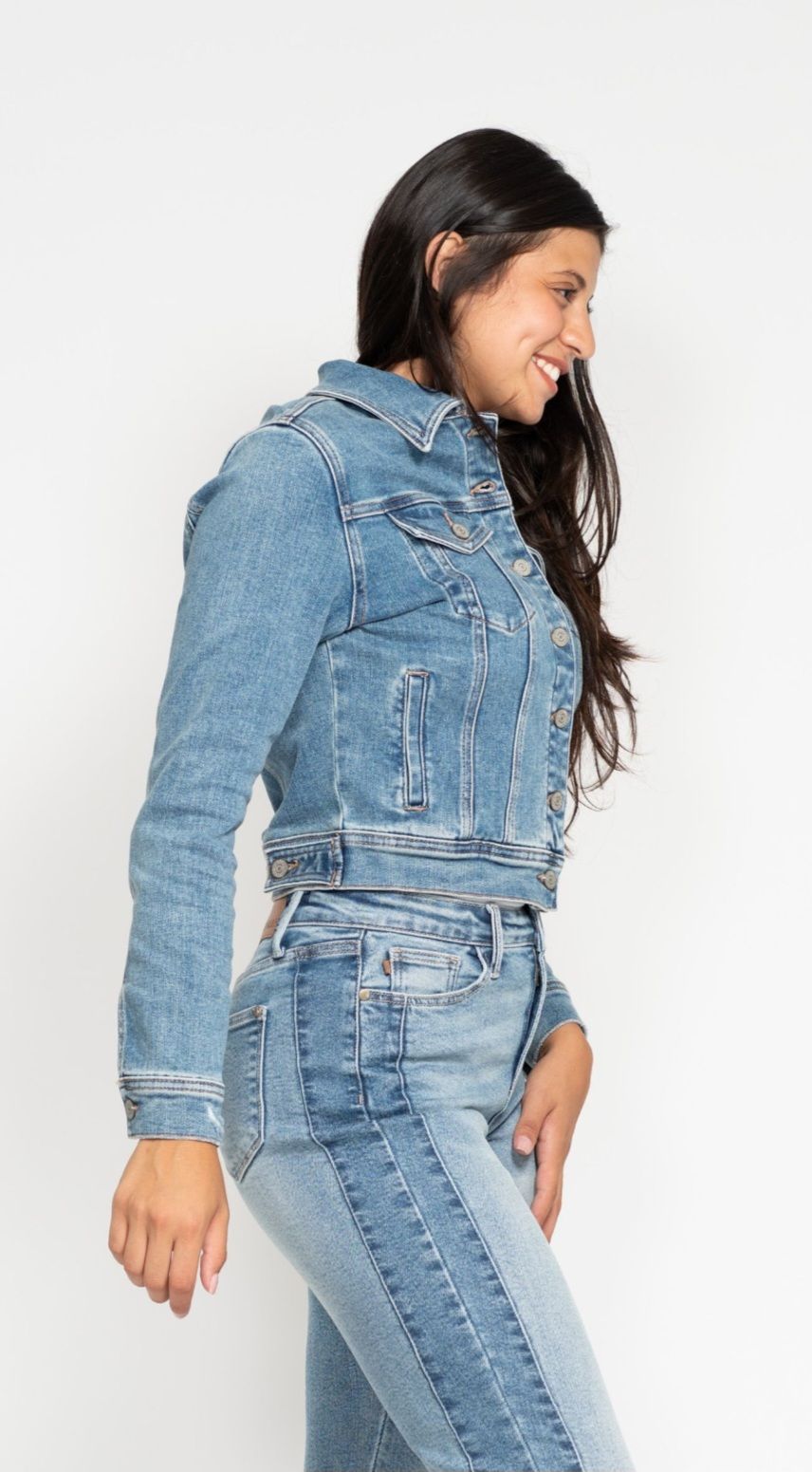 Classic Vintage Wash Denim Jacket