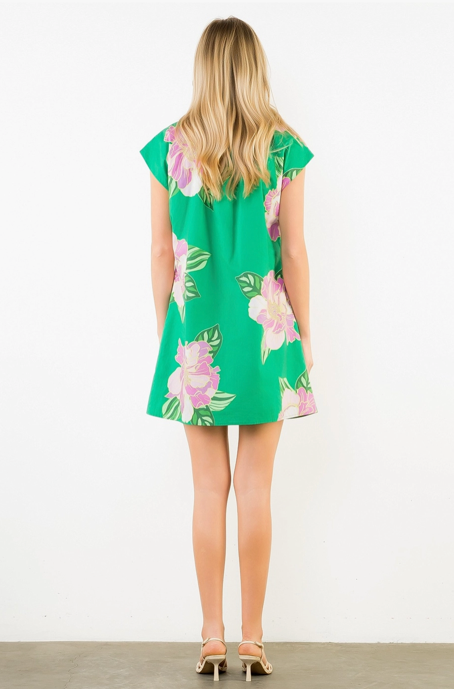 sun dress short USSUMA Dresses Women Casual Sleeveless Bohemian Aline Swing Summer Dresses Daisy Print Flowy Sundress for Women Beach Vacation Square Neck *100% Cool Peruvian Cotton*Sexy Plunging neckline*Coconut Accent*Slight A Cabana Life - Game Day