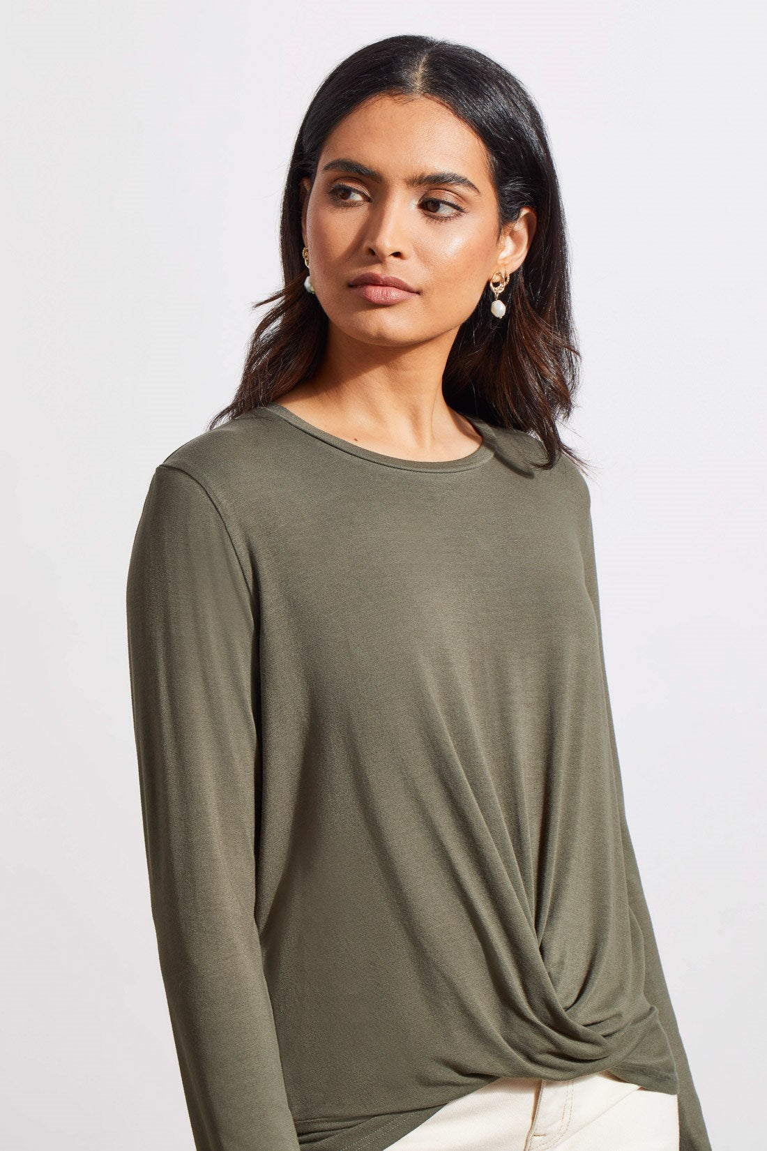 TOP W/ TWIST KNOT